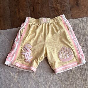 Mitchell & Ness Kids Yellow and Pink Mesh Shorts